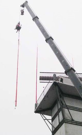 湖南空管分局加強禹雨季節(jié)雷達(dá)防雷保障 湖南空管分局加強禹雨季節(jié)雷達(dá)防雷保障